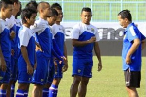 Djadjang Benahi Antisipasi Hadapi Bola Mati